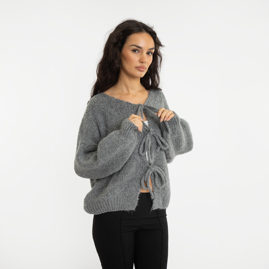 Cardigan oversize avec des nœuds