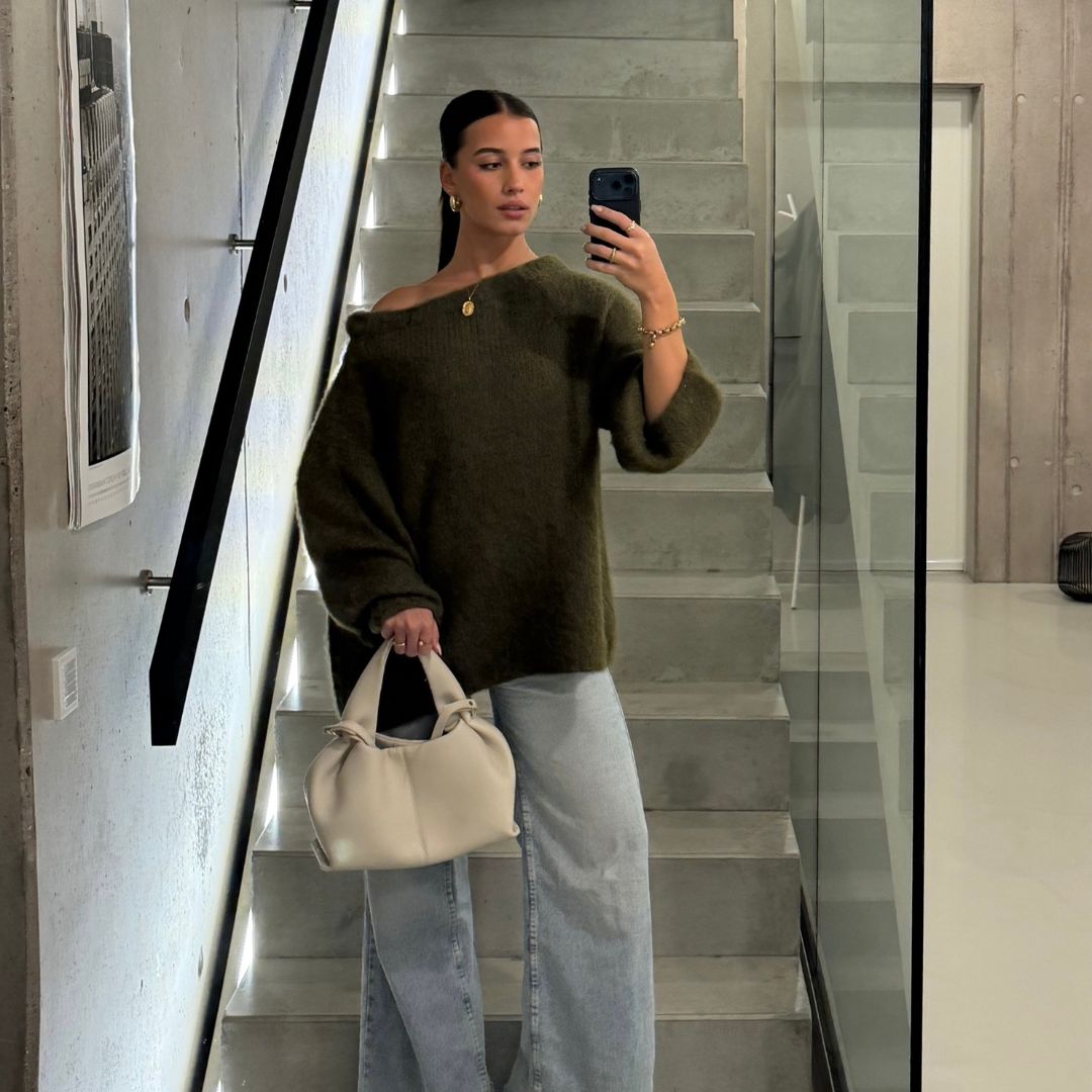 Pull à épaules dénudées ultra-doux en maille