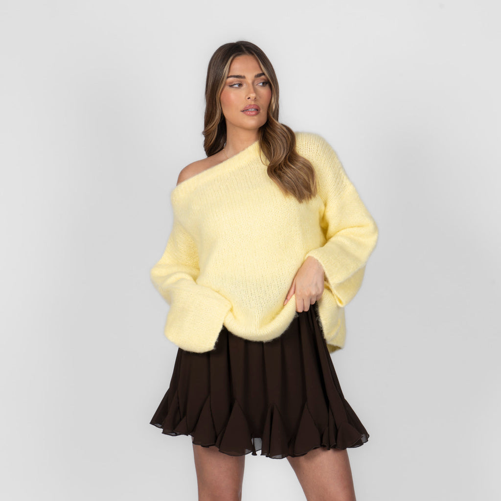 Pull à épaules dénudées ultra-doux en maille