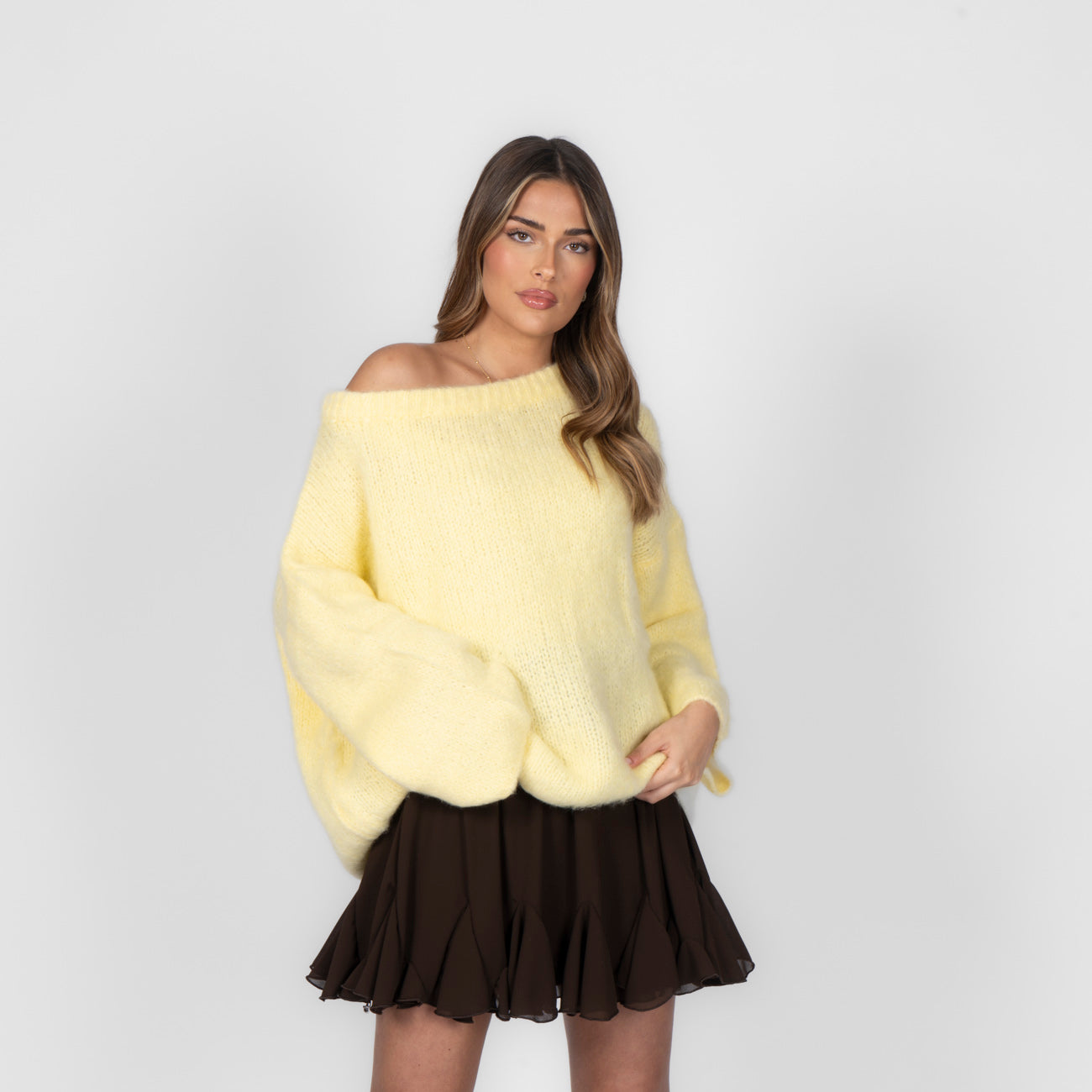 Pull à épaules dénudées ultra-doux en maille