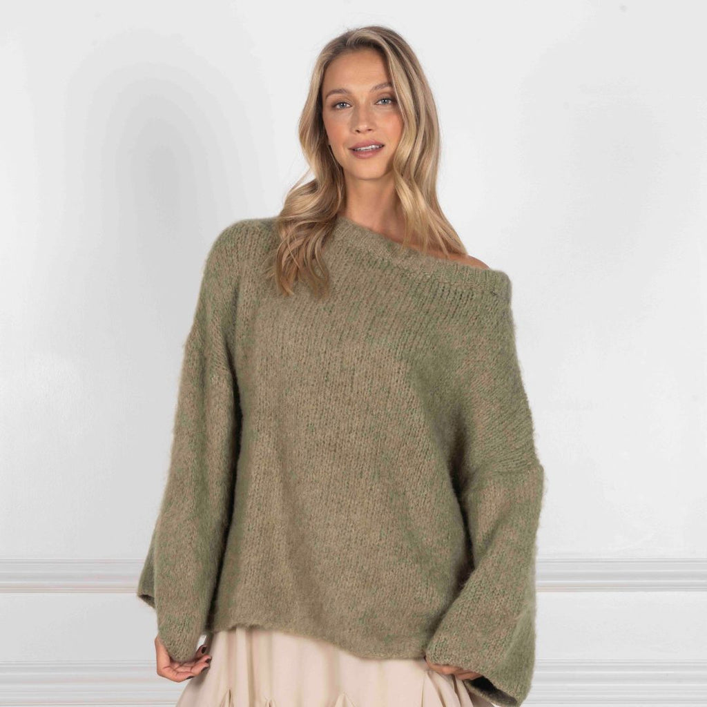Pull à épaules dénudées ultra-doux en maille