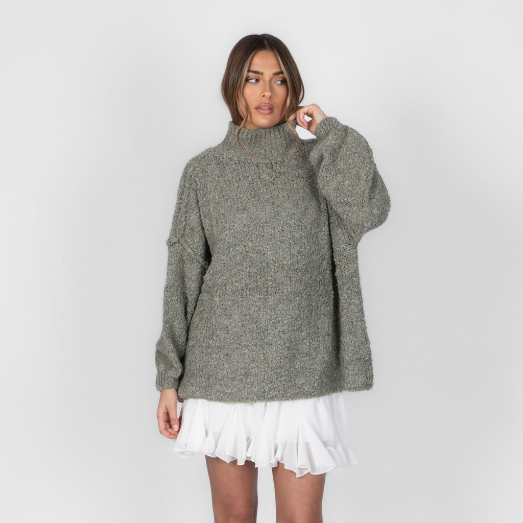 Pull oversize en bouclé «CasualCozy»