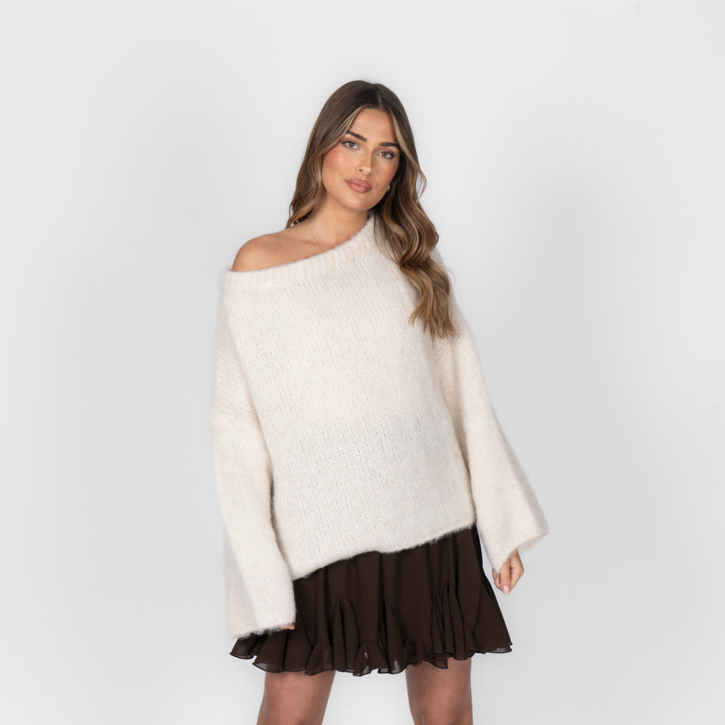 Pull à épaules dénudées ultra-doux en maille