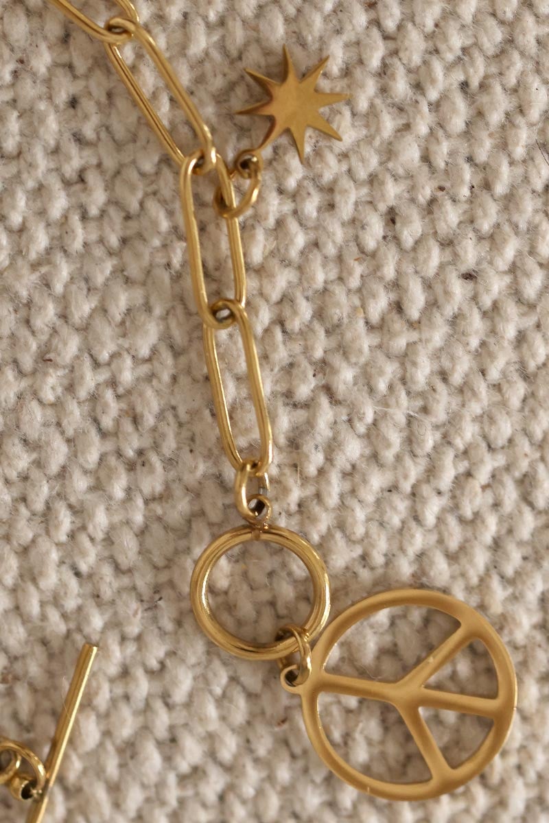 Bracelet grosses maille dorée pendentif peace and love