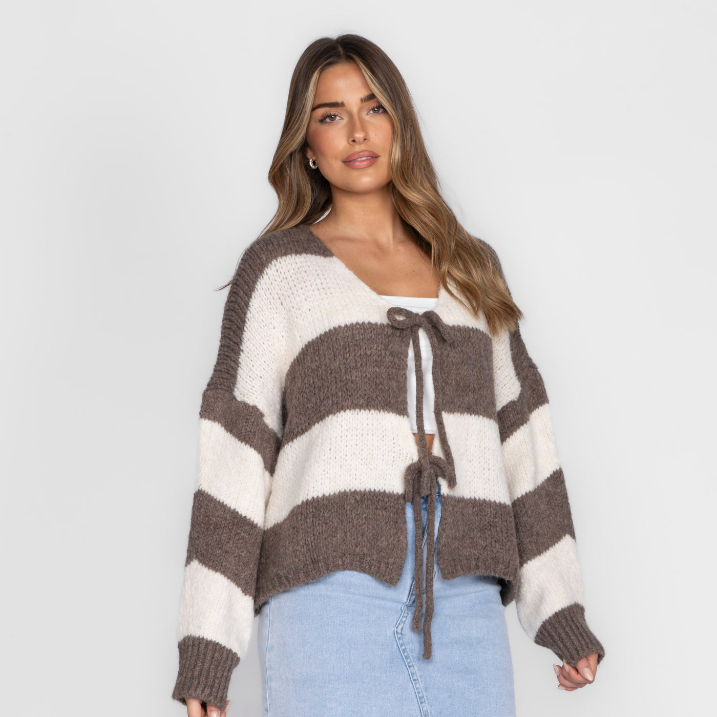 Cardigan à rayures, col en V et nœuds