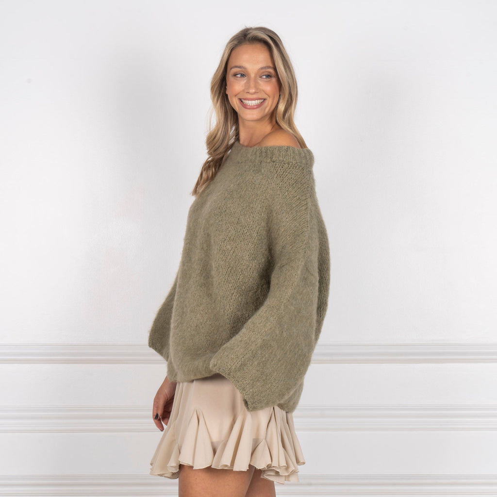 Pull à épaules dénudées ultra-doux en maille