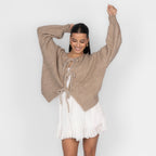Cardigan oversize avec des nœuds