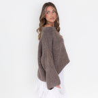 Pull à épaules dénudées ultra-doux en maille