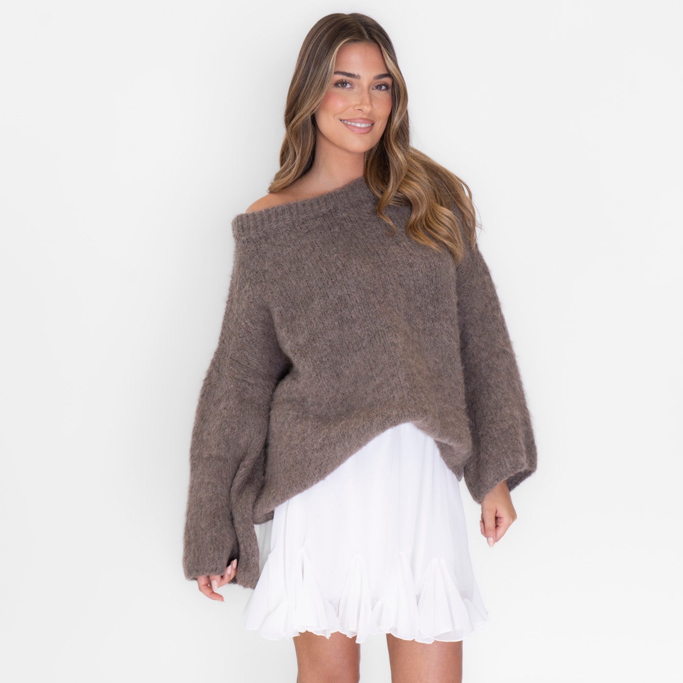 Pull à épaules dénudées ultra-doux en maille