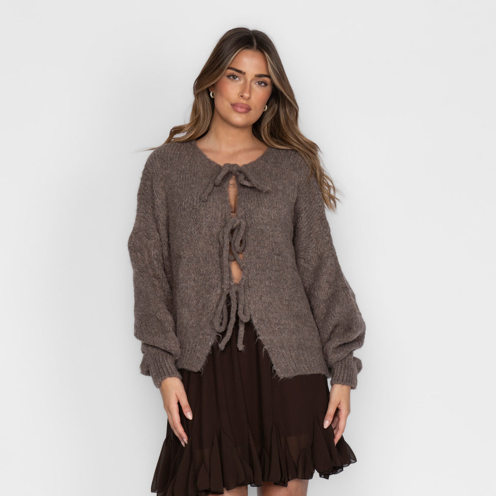 Cardigan oversize avec des nœuds
