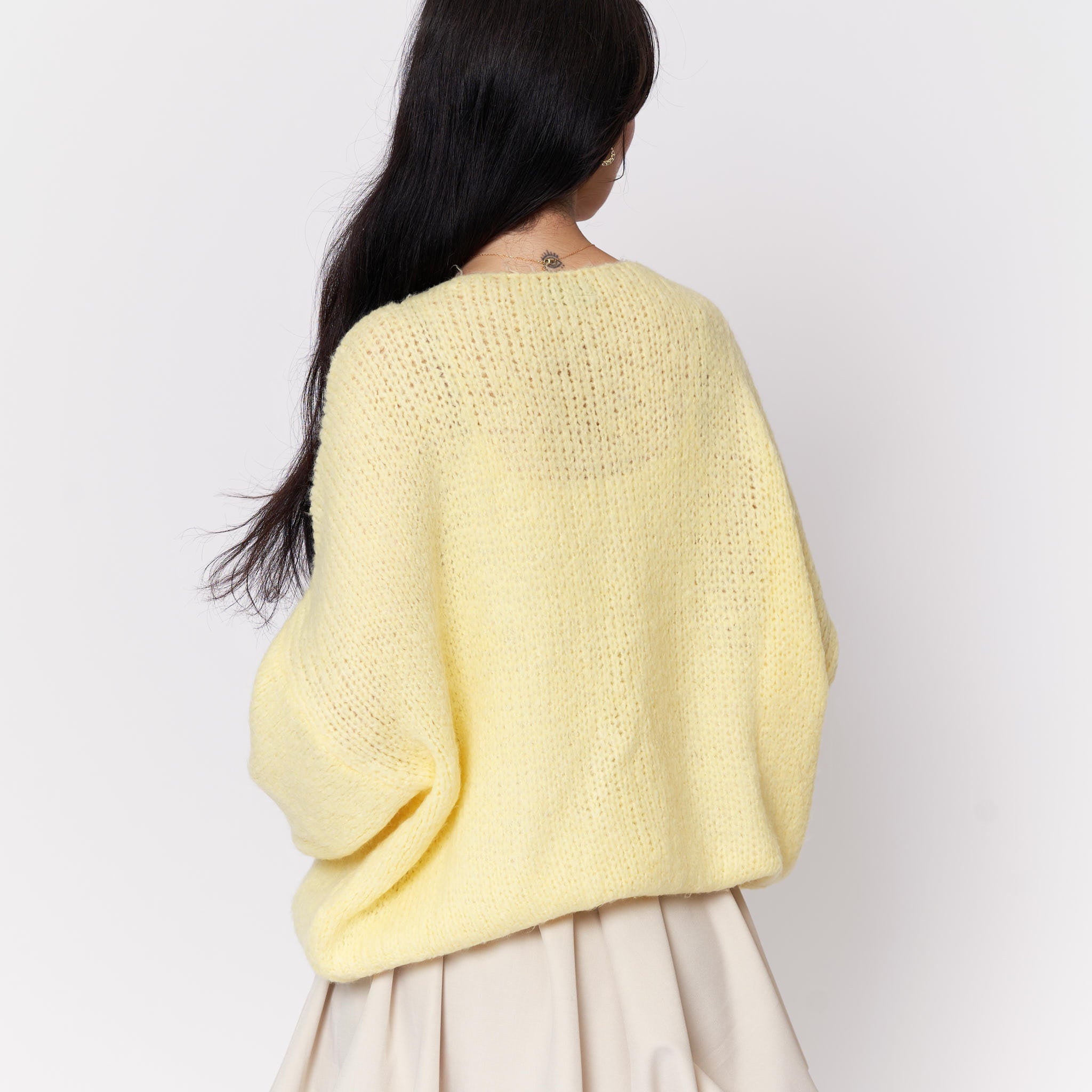 Cardigan oversize avec des nœuds