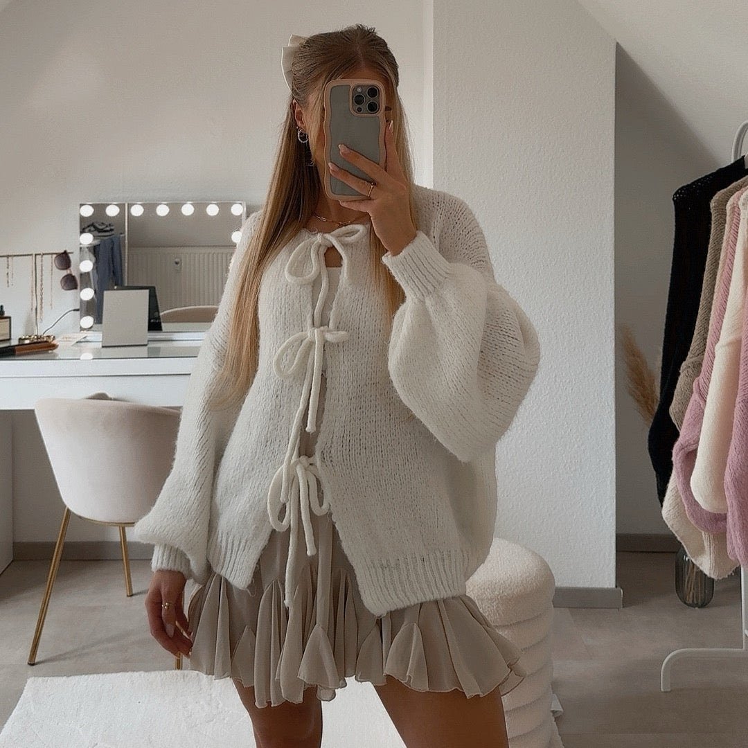 Cardigan oversize avec des nœuds